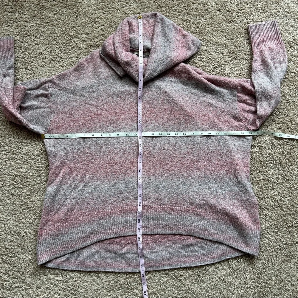 American Eagle Soft Purple Pink Oversized Dreamspun Cowl Neck Sweater Medium - Picture 8 of 9